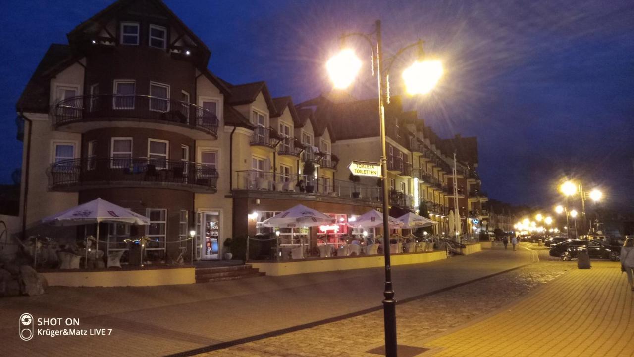 Hotel Morze Ustka Esterno foto